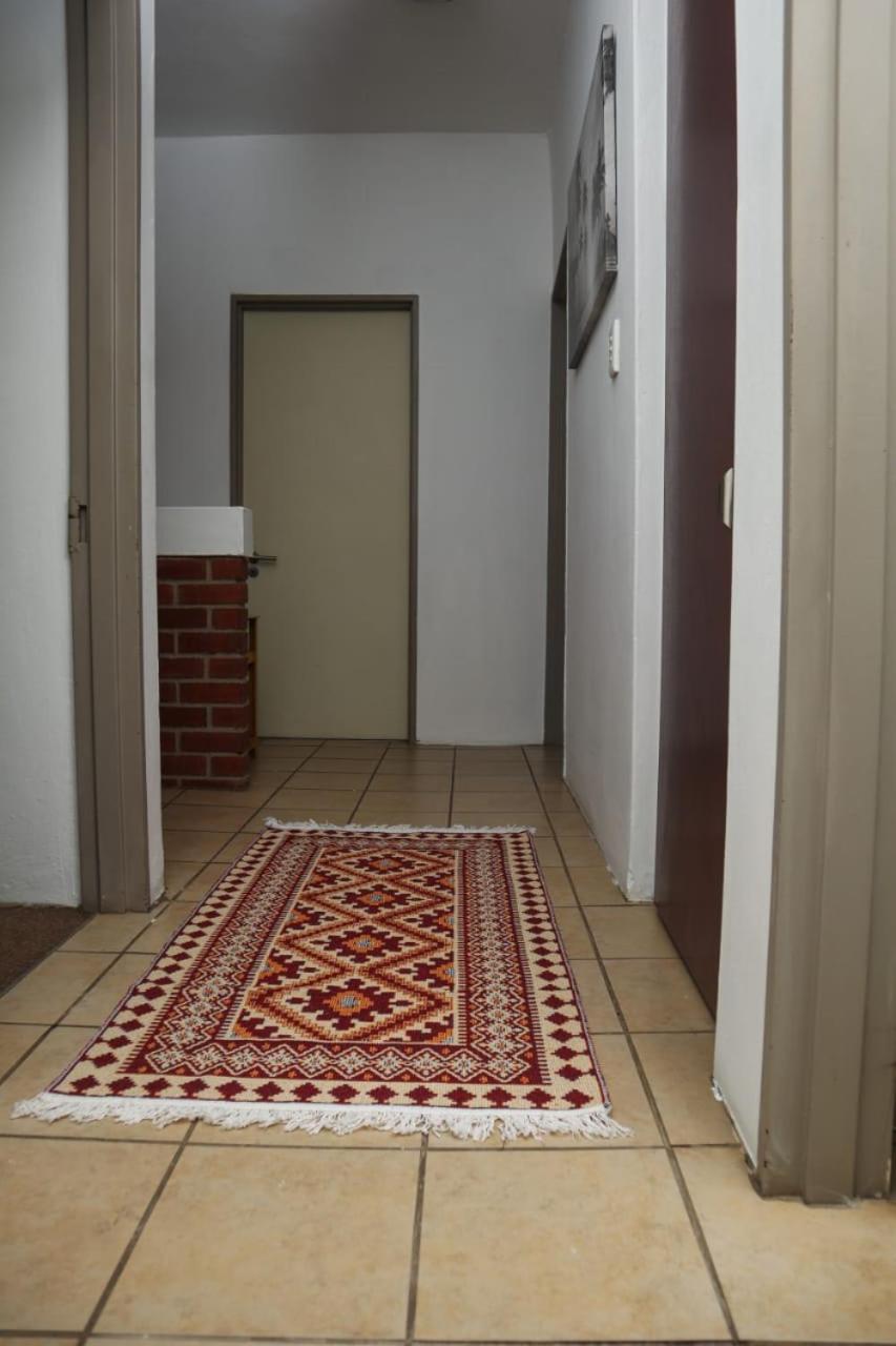 Apartment Spacious And Luxury 3 Bedroom *