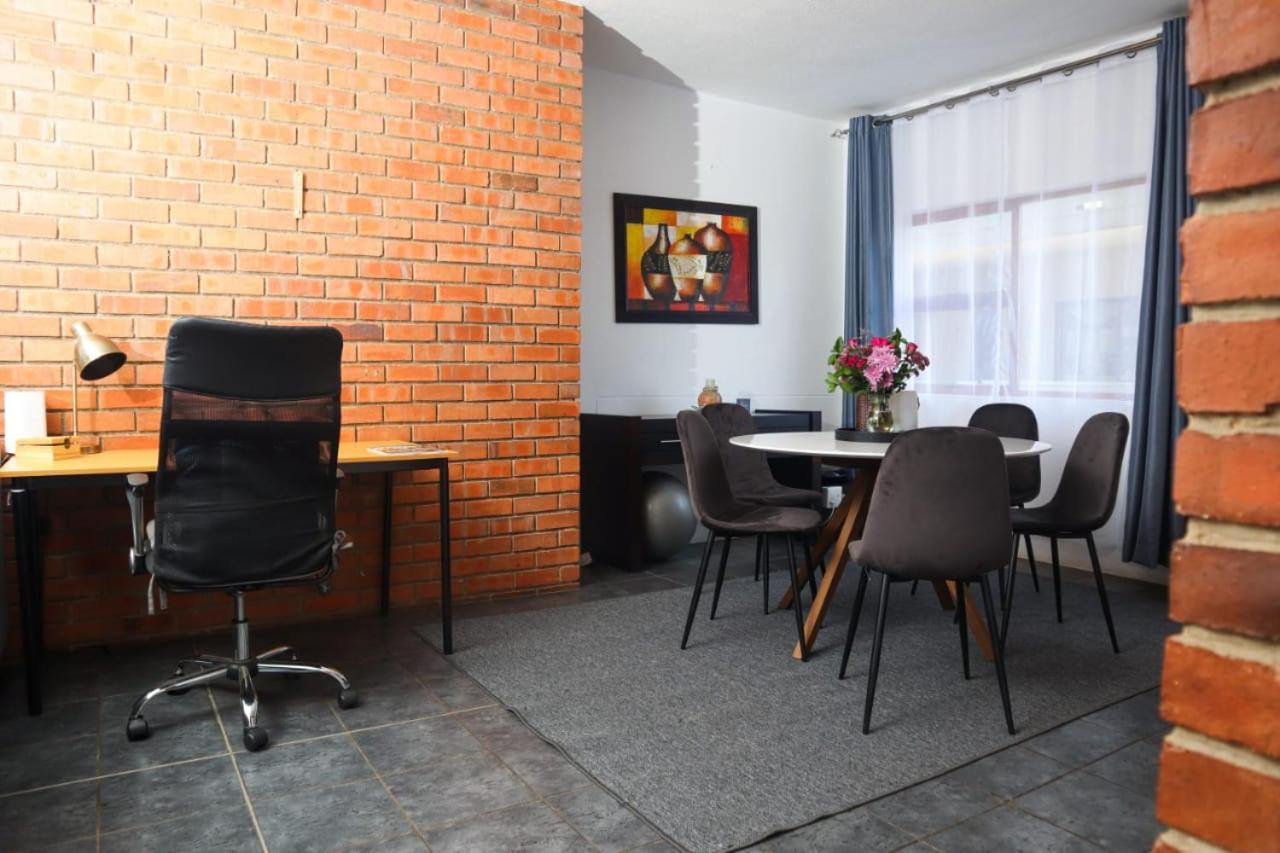 Apartment Spacious And Luxury 3 Bedroom